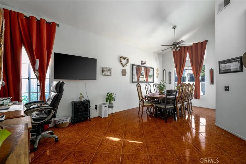 24780 Suburban, Moreno Valley, California 92551 home-pic-7