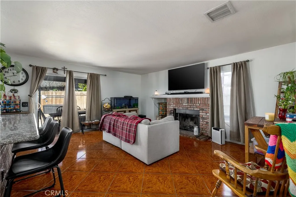 24780 Suburban, Moreno Valley, California 92551 home-pic-8