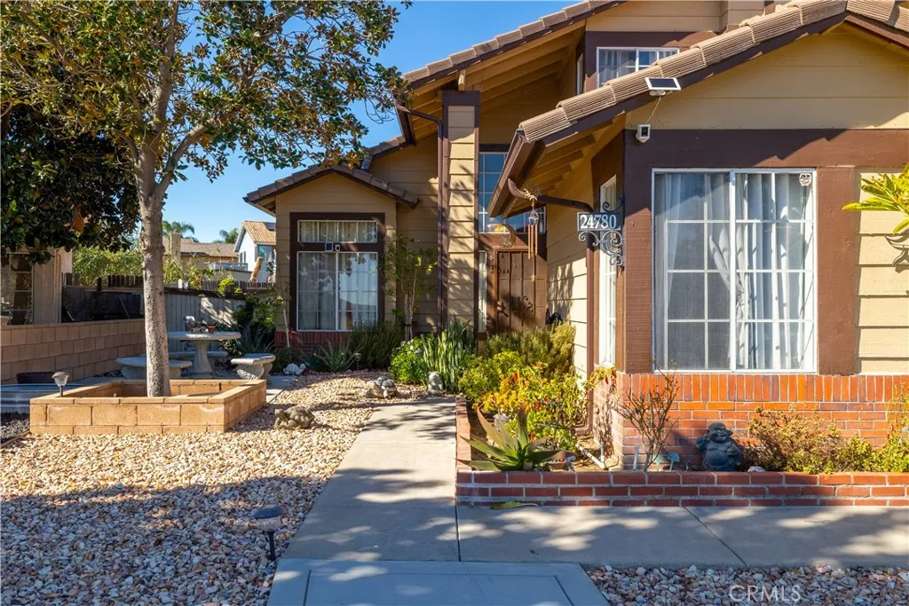 24780 Suburban, Moreno Valley, California 92551 home-pic-4