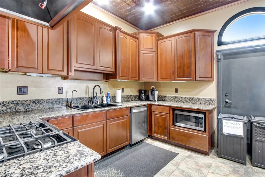 26819 Colt, Corona, California 92883 home-pic-20