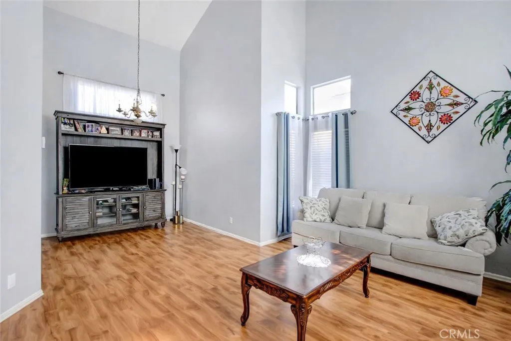 26819 Colt, Corona, California 92883 home-pic-2