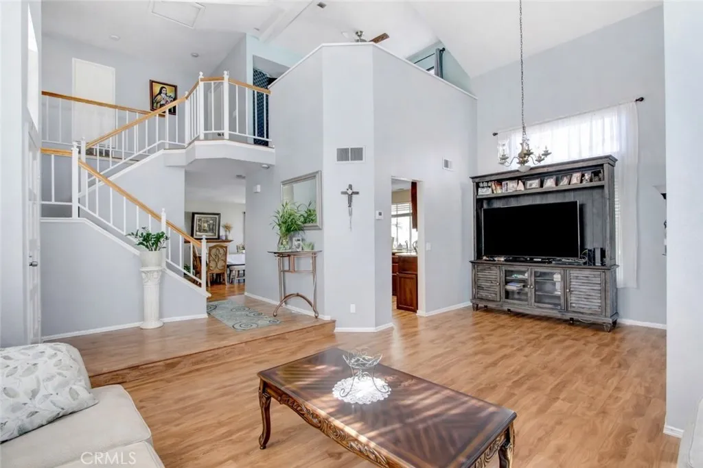 26819 Colt, Corona, California 92883 home-pic-3