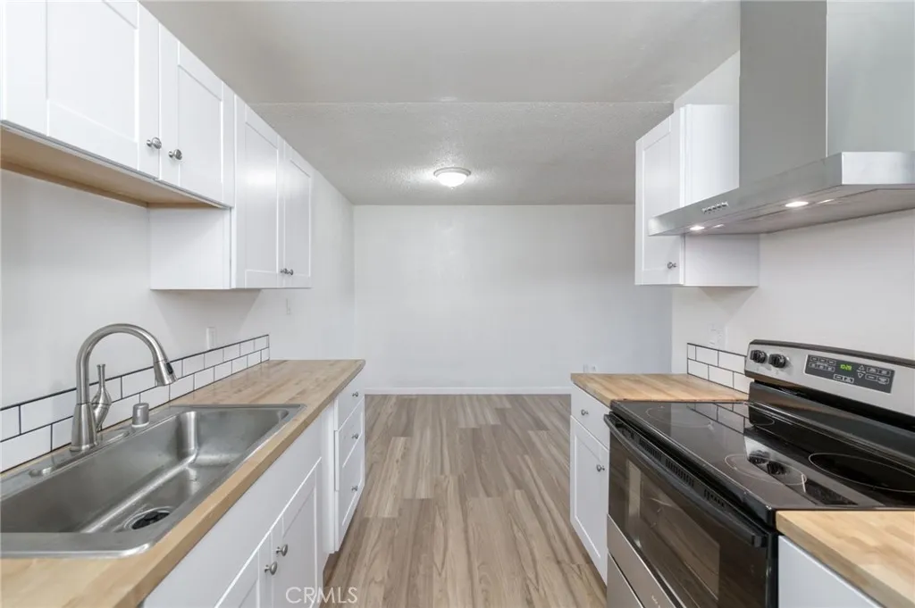 1221 N Peach Avenue 101, Fresno, California 93727 home-pic-14