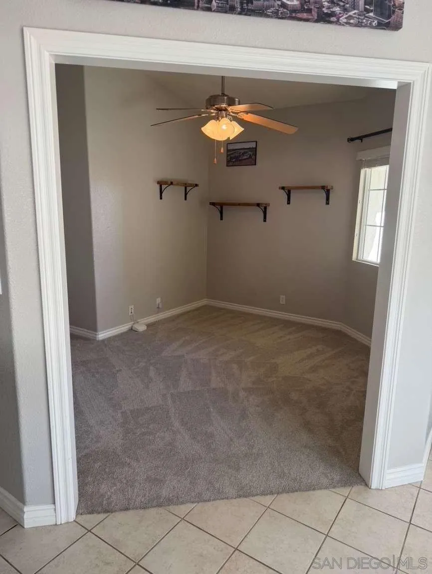 8874 Tamarisk Ave, Hesperia, California 92344 home-pic-20