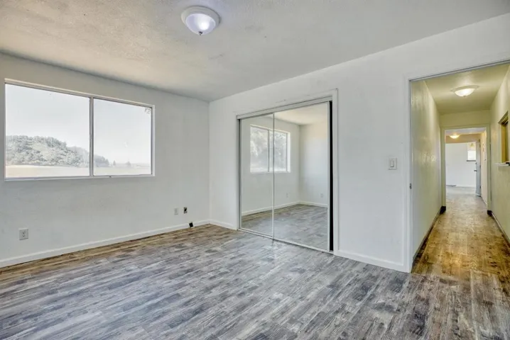 mobile home bedroom 3