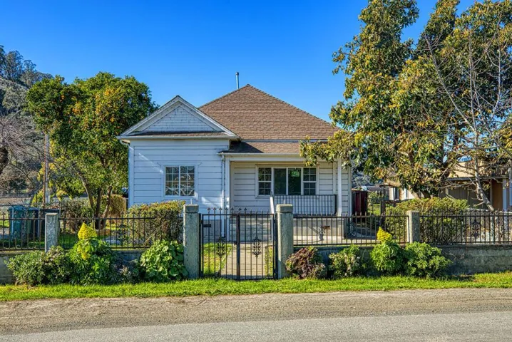 138 San Miguel Canyon main house