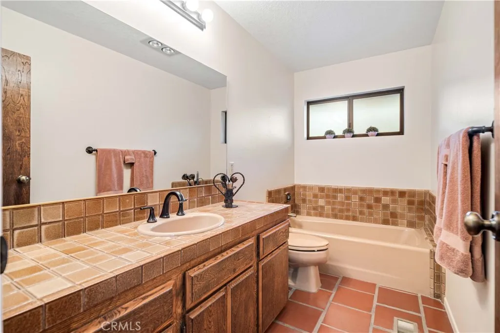 2238 W Avenue N4, Palmdale, California 93551 home-pic-19