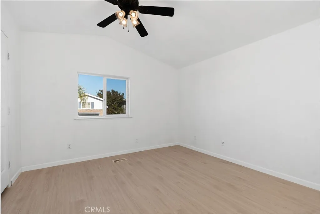 9921 Flora Vista 6, Bellflower, California 90706 home-pic-16
