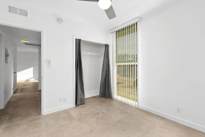 24_11984909_185889_185889-EI-124