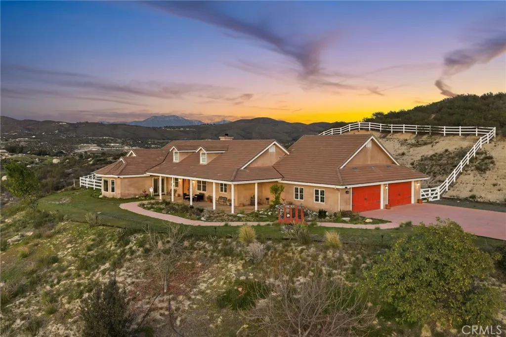 39339 Calle Conejo, Temecula, California 92592 home-pic-1