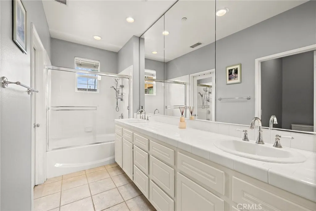 5 Dietes Court, Ladera Ranch, California 92694 home-pic-15
