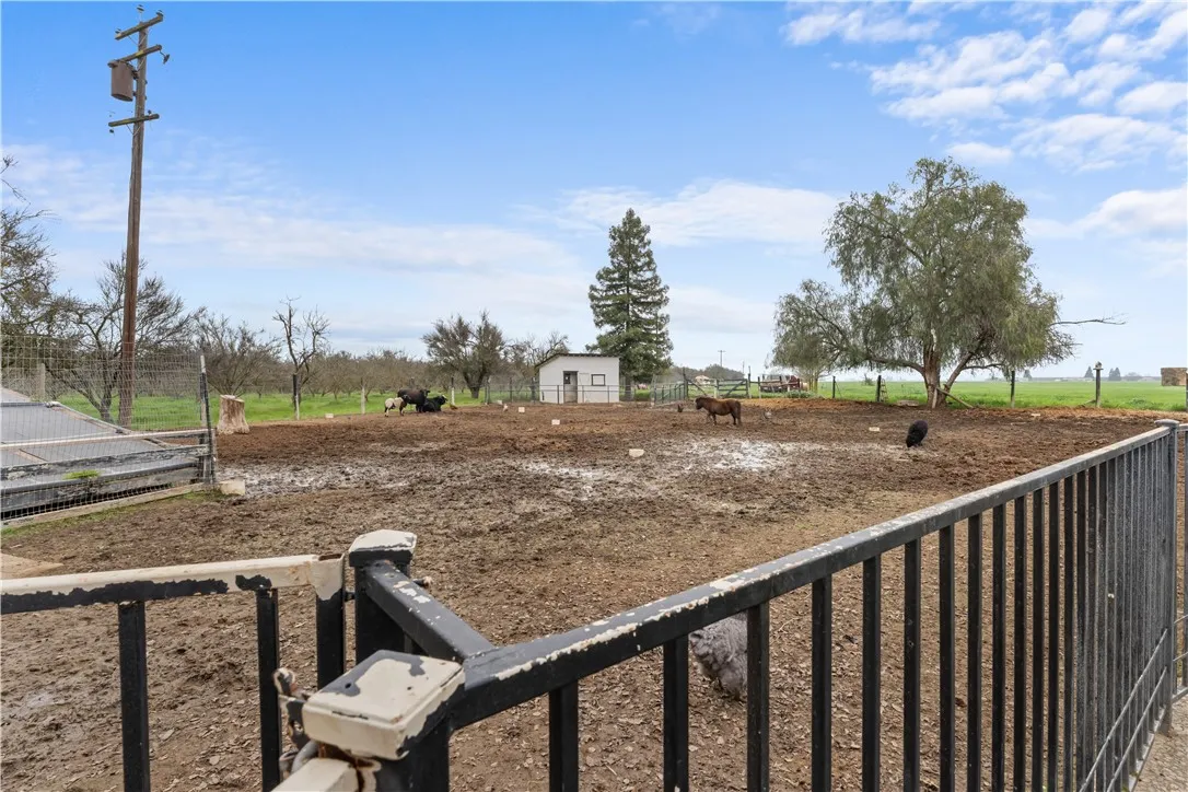 4280 Ipsen, Le Grand, California 95333 home-pic-61