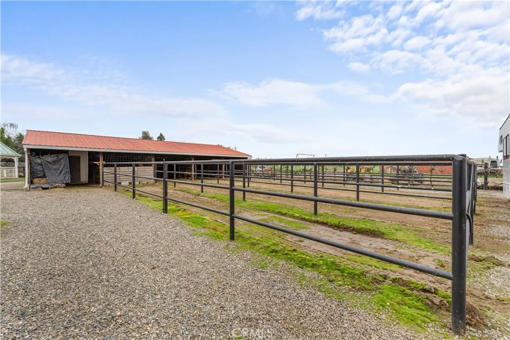 4280 Ipsen, Le Grand, California 95333 home-pic-60