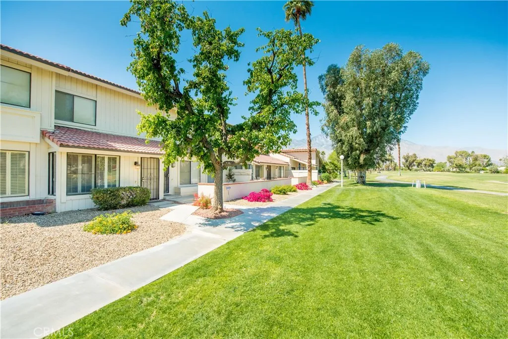 6087 Montecito Circle 4, Palm Springs, California 92264 home-pic-34