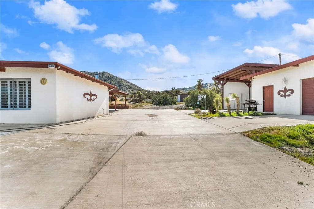 55689 Highland, Yucca Valley, California 92284 home-pic-32