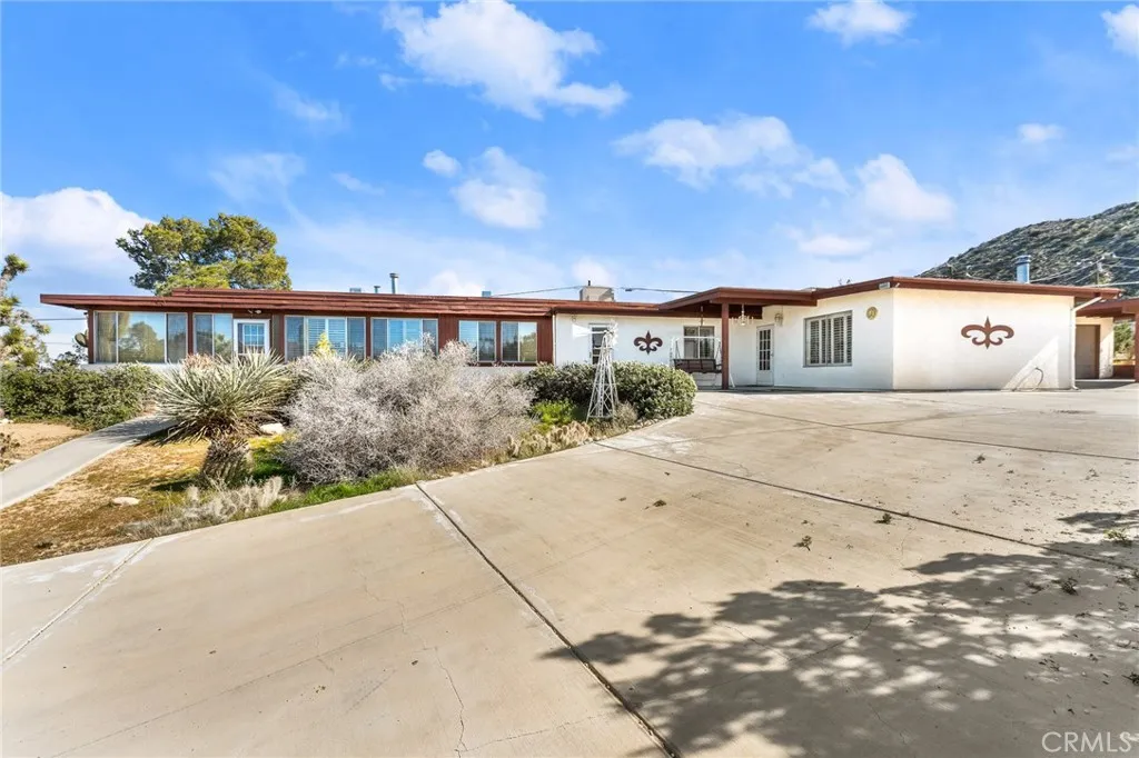 55689 Highland, Yucca Valley, California 92284 home-pic-33
