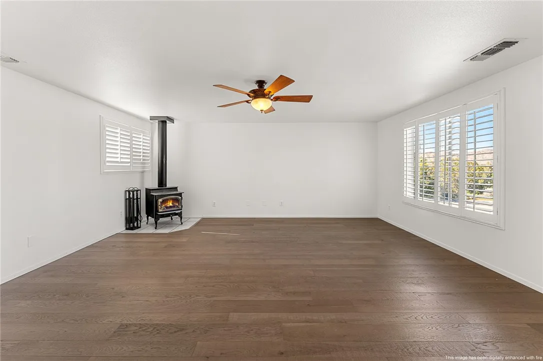 55689 Highland, Yucca Valley, California 92284 home-pic-4