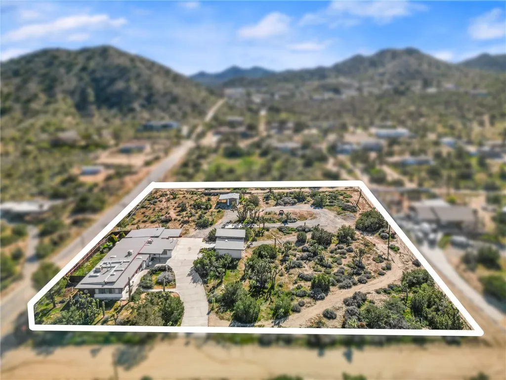 55689 Highland, Yucca Valley, California 92284 home-pic-36