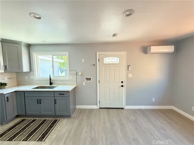 Back 2-bedroom unit