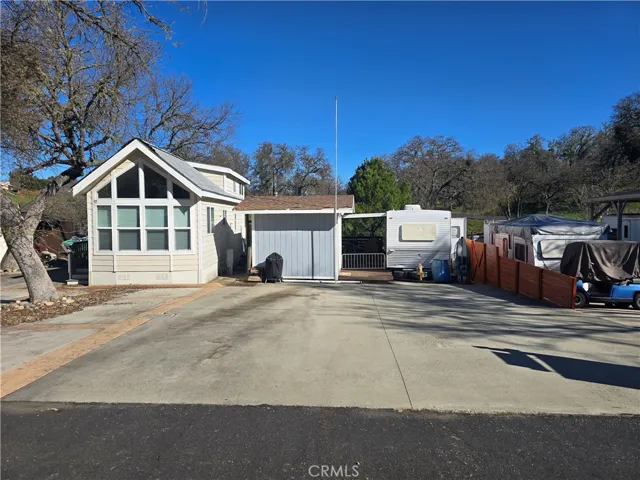 Large concrete pad for all your toys