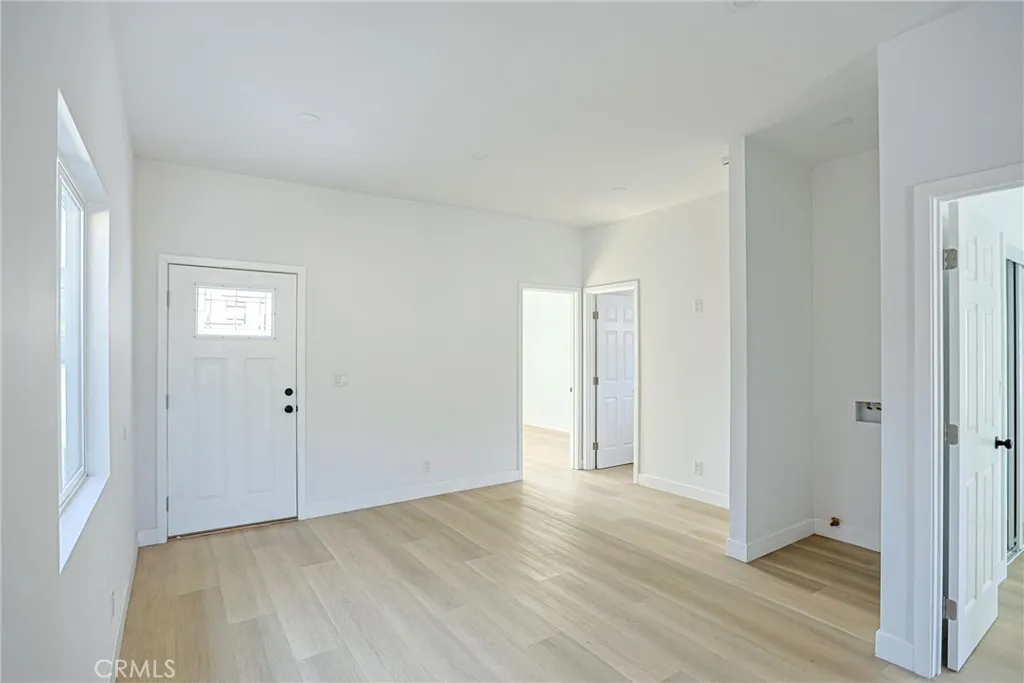 1641 E 50th, Los Angeles, California 90011 home-pic-9