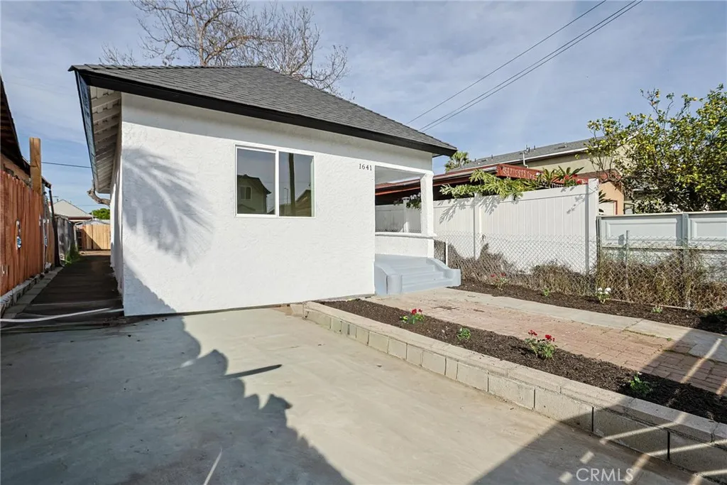 1641 E 50th, Los Angeles, California 90011 home-pic-3