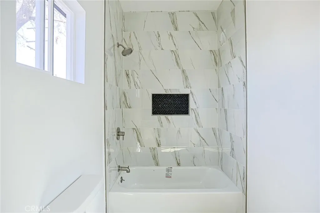 1641 E 50th, Los Angeles, California 90011 home-pic-20