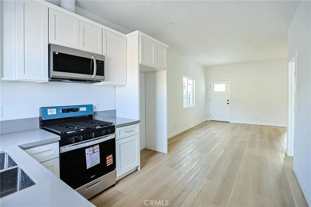 1641 E 50th, Los Angeles, California 90011 home-pic-13