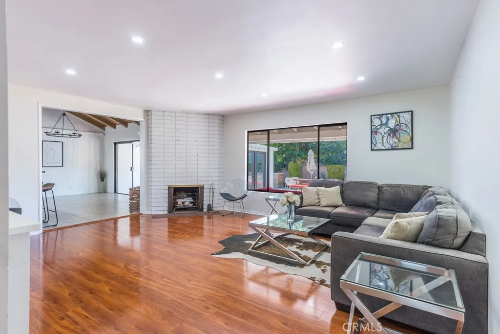 6563 Bianca, Van Nuys, California 91406 home-pic-15
