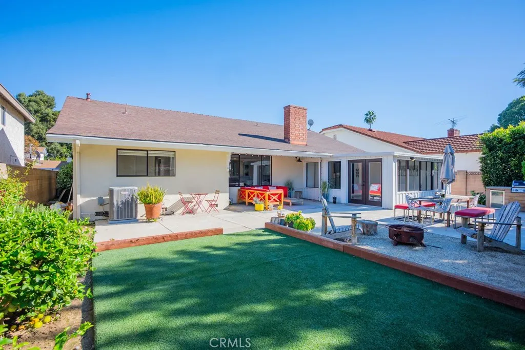 6563 Bianca, Van Nuys, California 91406 home-pic-1