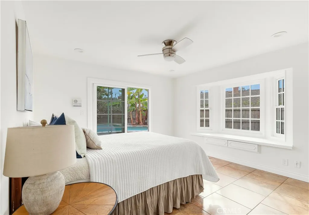 469 Lenwood Circle, Costa Mesa, California 92627 home-pic-10