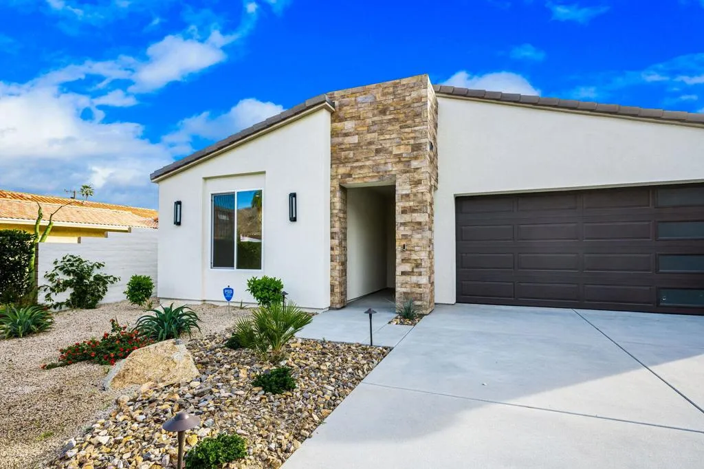 4-web-or-mls-BP_Villa_OPMG_0126_004