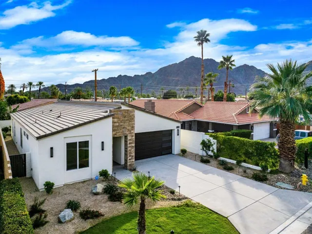3-web-or-mls-BP_Villa_OPMG_0126_003