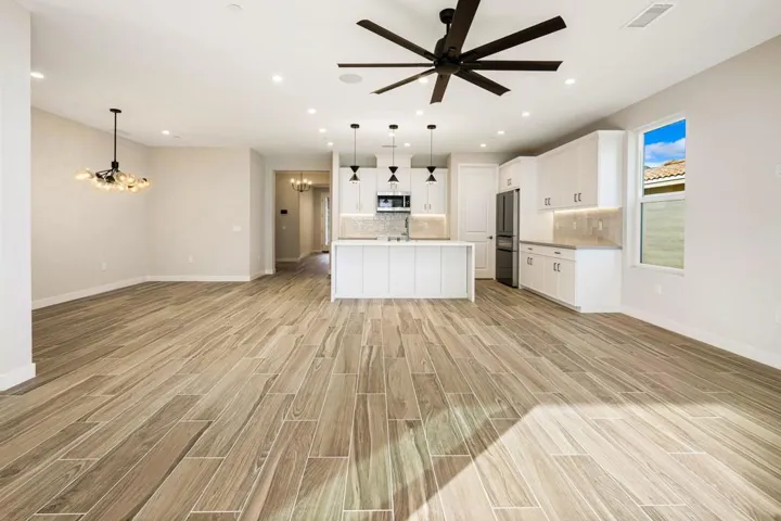 12-web-or-mls-BP_Villa_OPMG_0126_012