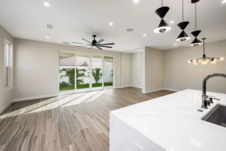 8-web-or-mls-BP_Villa_OPMG_0126_008