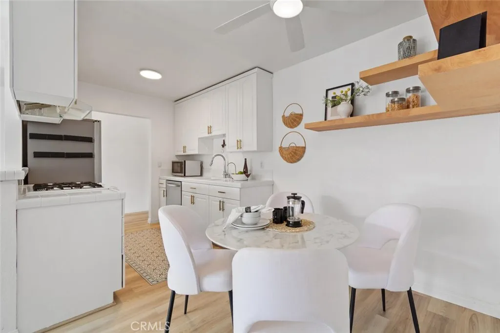 2411 Prospect 214, Hermosa Beach, California 90254 home-pic-7