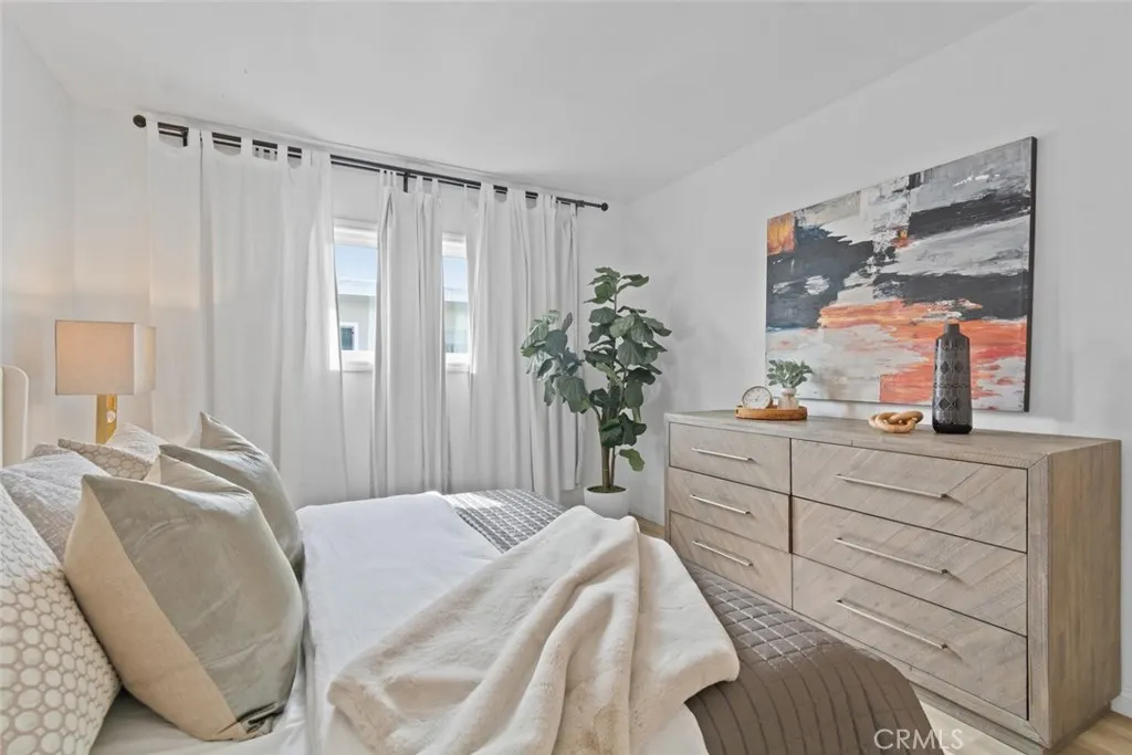 2411 Prospect 214, Hermosa Beach, California 90254 home-pic-10