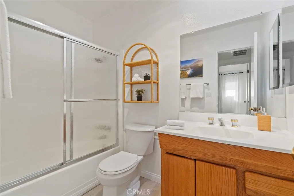 2411 Prospect 214, Hermosa Beach, California 90254 home-pic-15