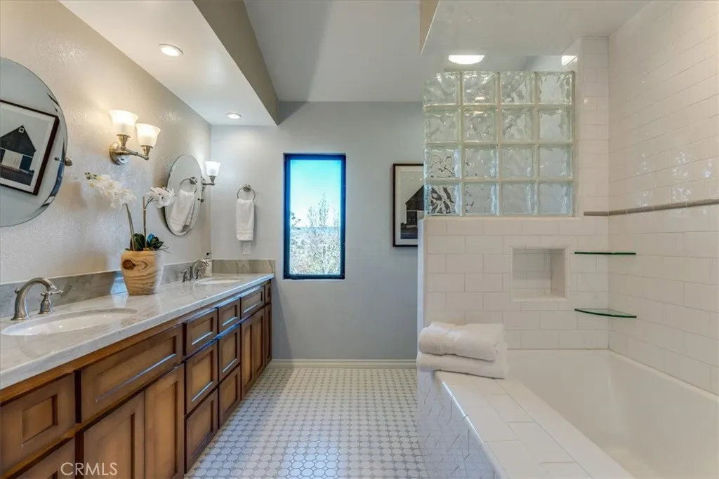 710 Evans, San Luis Obispo, California 93401 home-pic-22