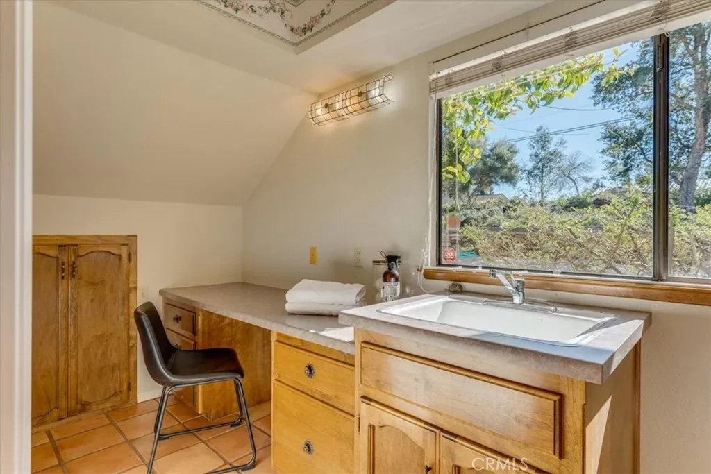710 Evans, San Luis Obispo, California 93401 home-pic-33