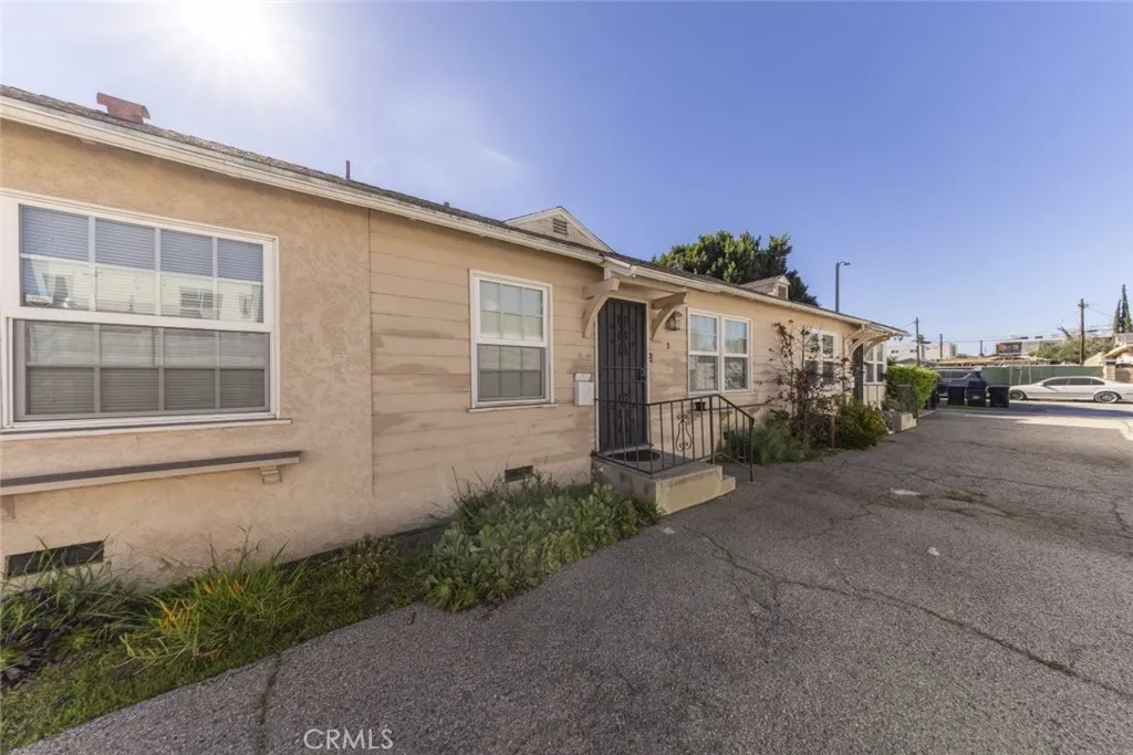 6614 Camellia Avenue, North Hollywood, California 91606 home-pic-17