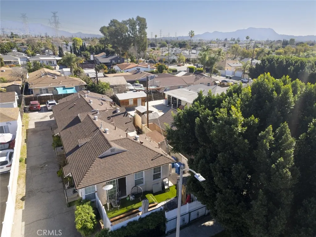 6614 Camellia Avenue, North Hollywood, California 91606 home-pic-2