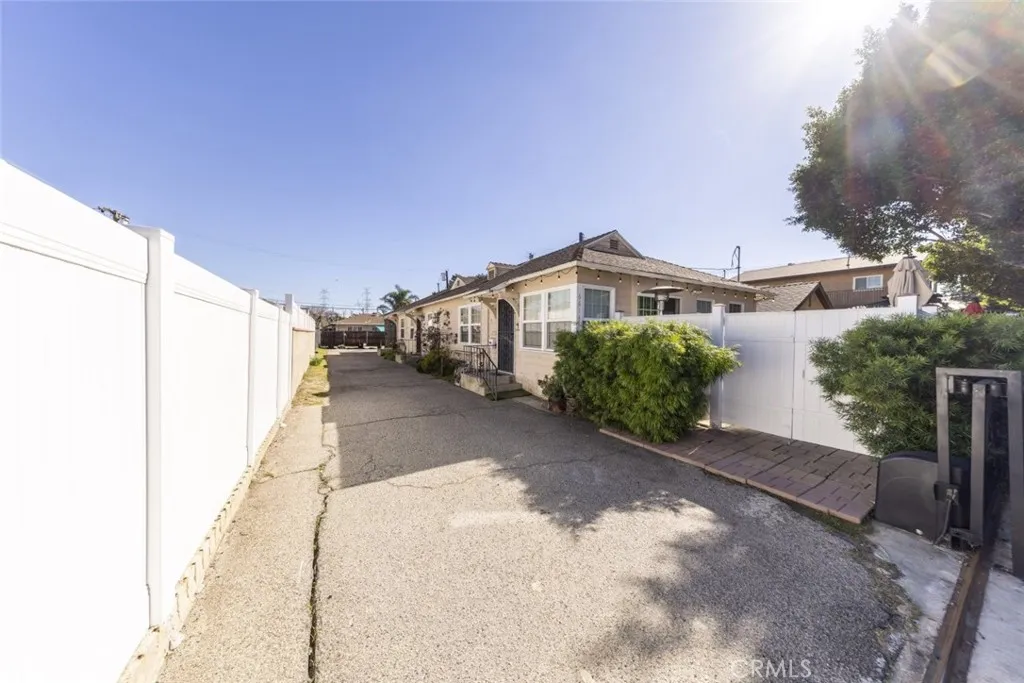 6614 Camellia Avenue, North Hollywood, California 91606 home-pic-10