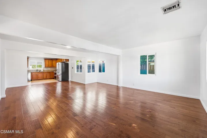 11017 Tiara St North Hollywood-8