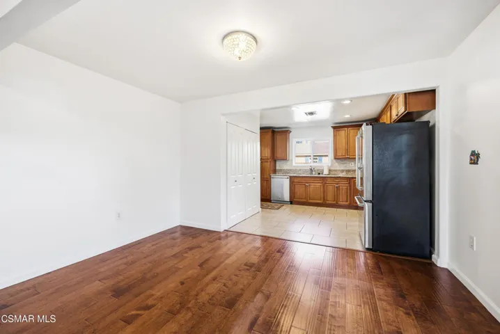 11017 Tiara St North Hollywood-15