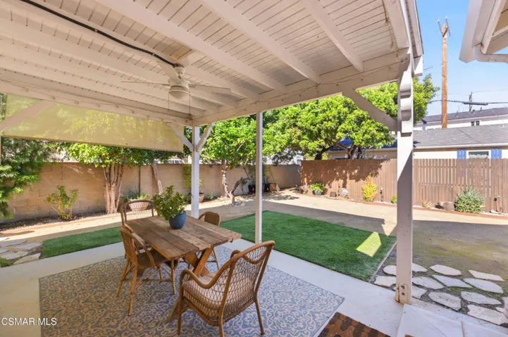 11017 Tiara St North Hollywood-32