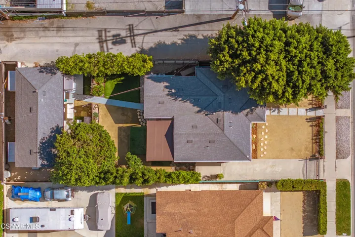 11017 Tiara St North Hollywood-44