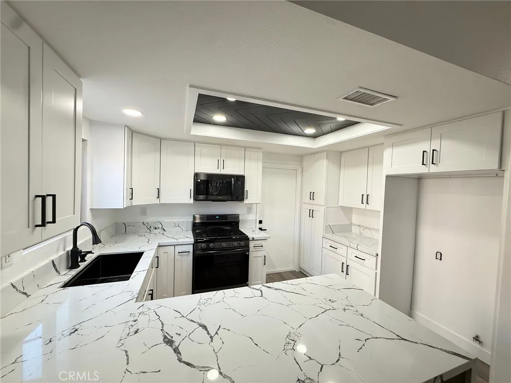 1471 S Palm, Hemet, California 92543 home-pic-12
