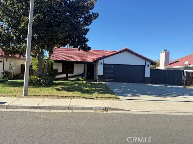 1471 S Palm, Hemet, California 92543 home-pic-1