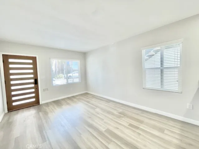 825 Manhattan, Hermosa Beach, California 90254